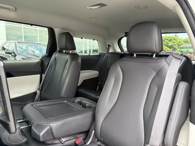 2024 Kia Carnival SX