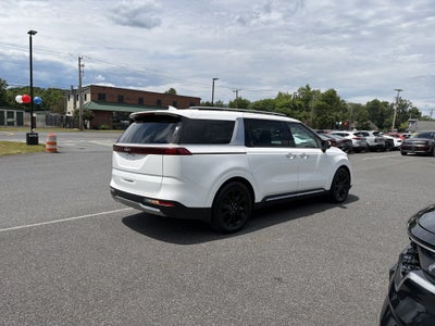 2024 Kia Carnival SX