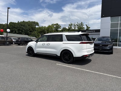 2024 Kia Carnival SX