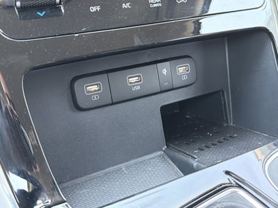 2024 Kia Carnival SX