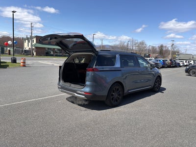 2024 Kia Carnival SX