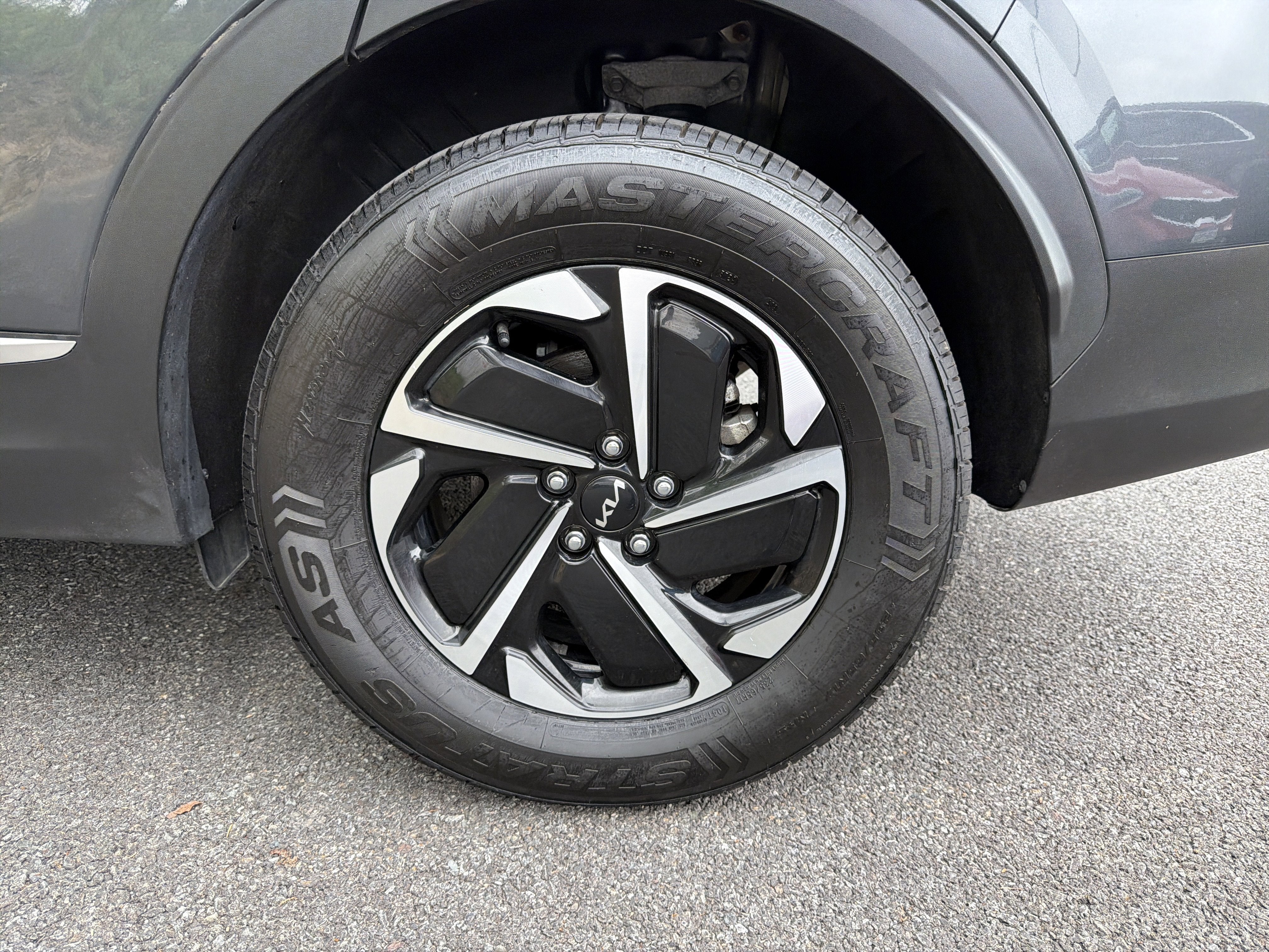 2023 Kia Sportage Hybrid LX