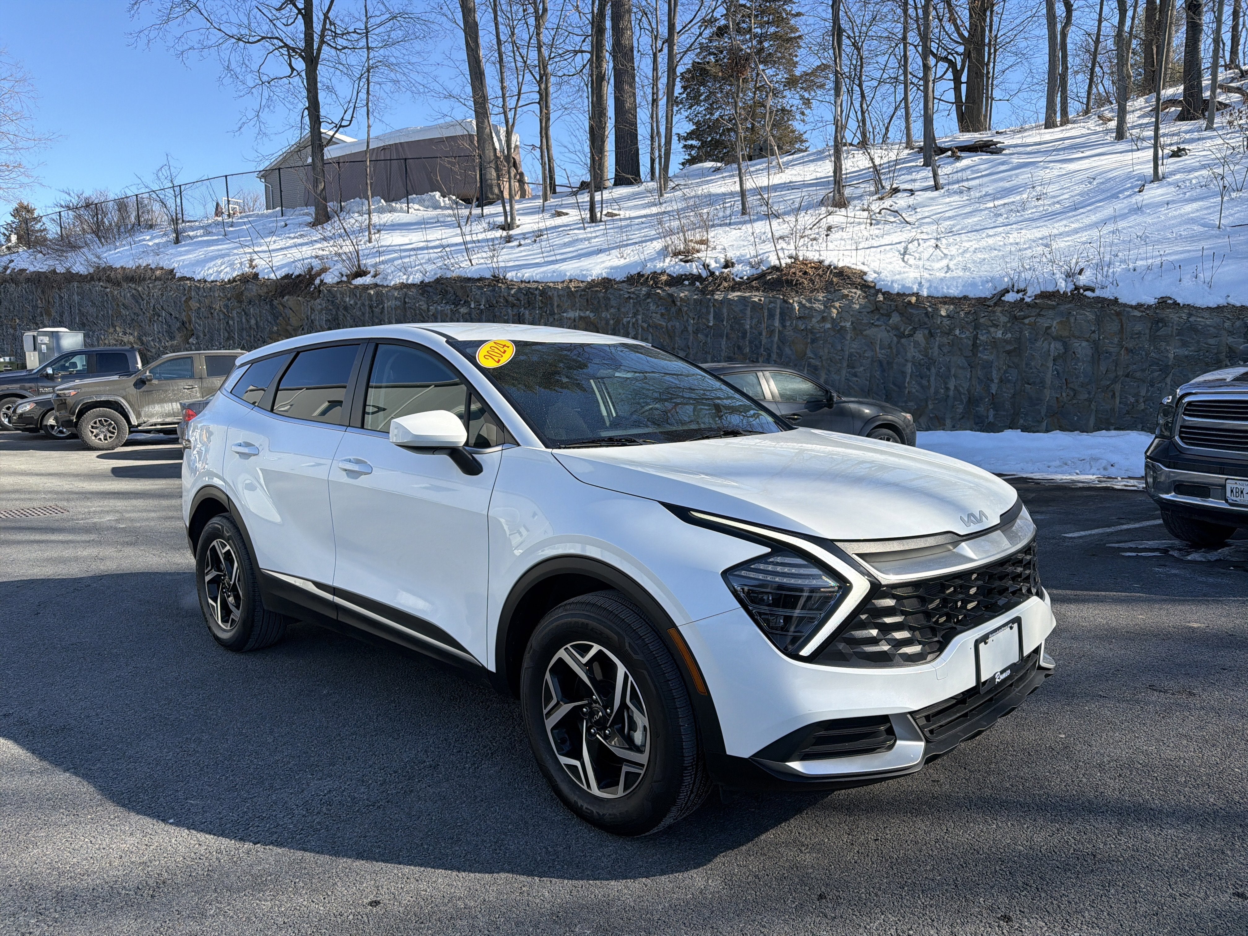 2024 Kia Sportage LX