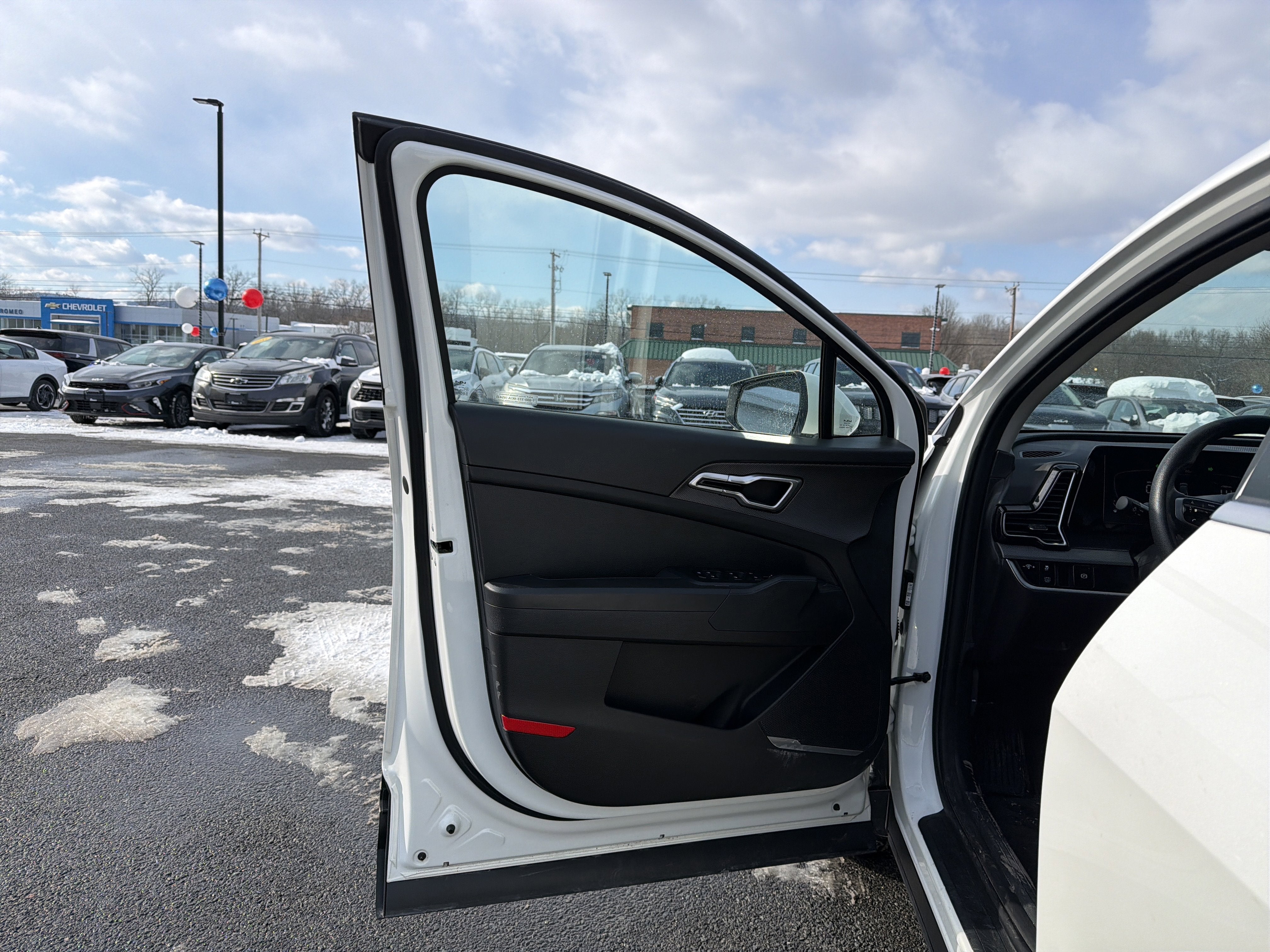 2024 Kia Sportage Hybrid LX