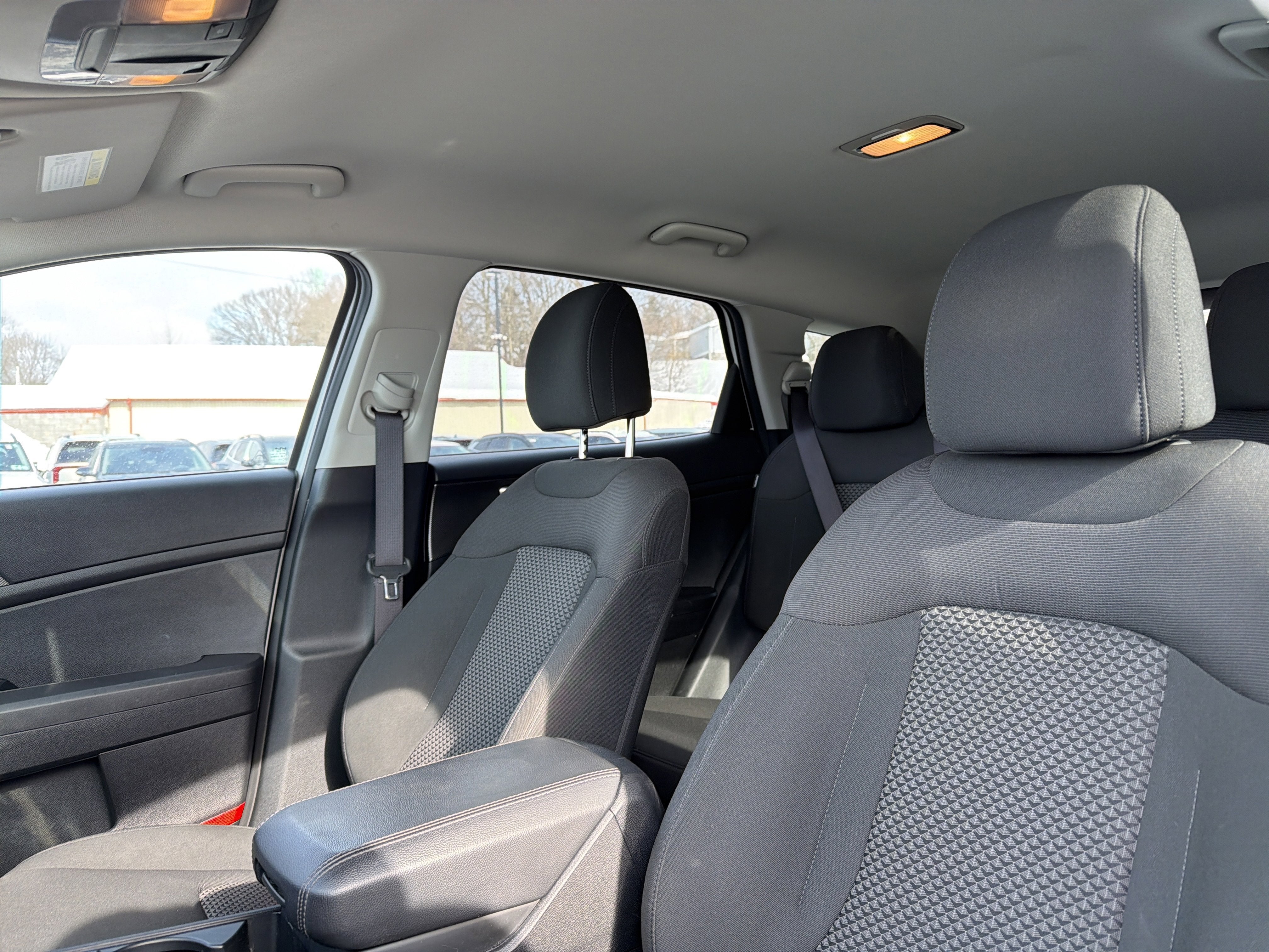 2024 Kia Sportage Hybrid LX