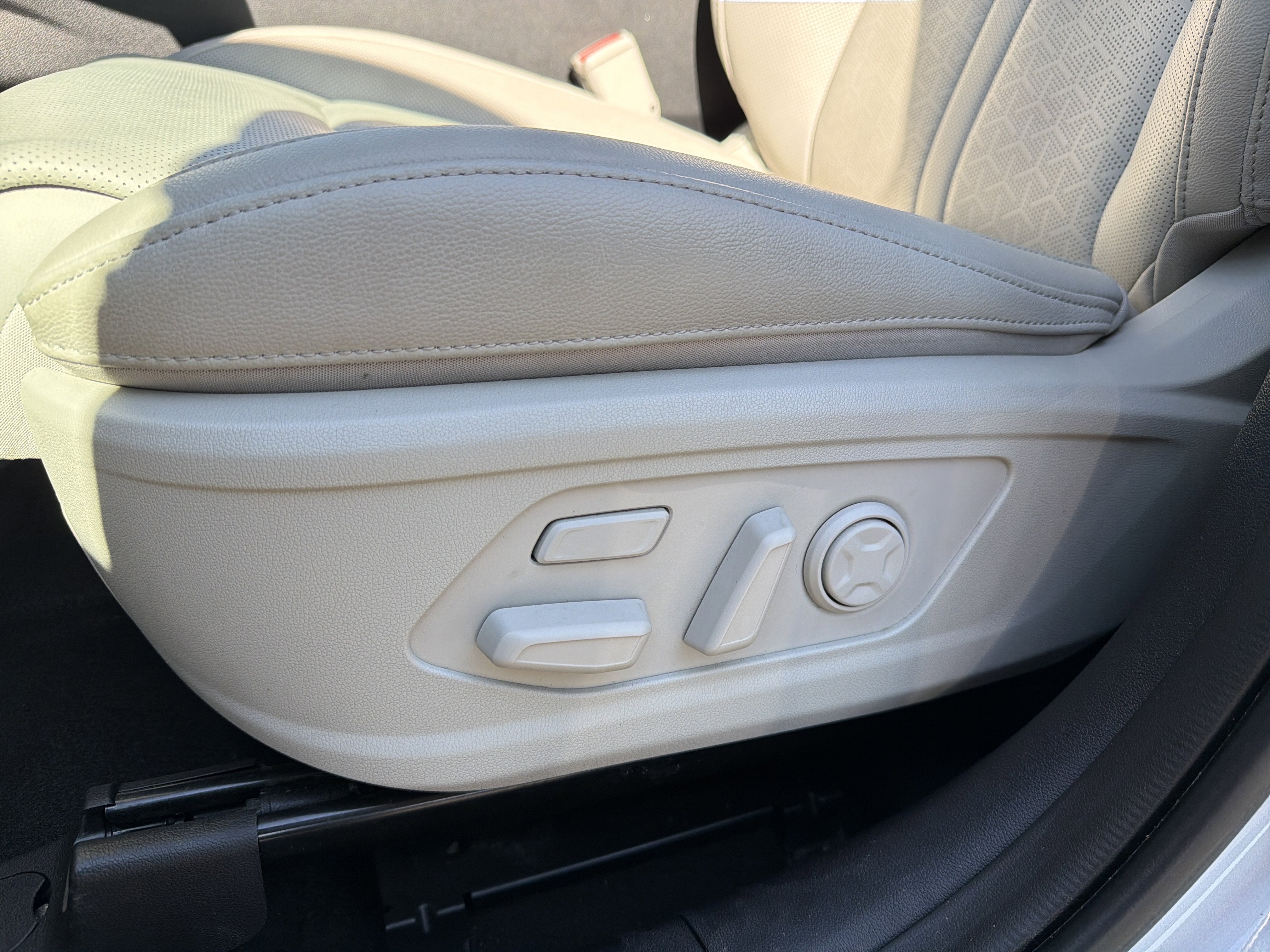 2022 Kia Sorento Plug-In Hybrid SX Prestige