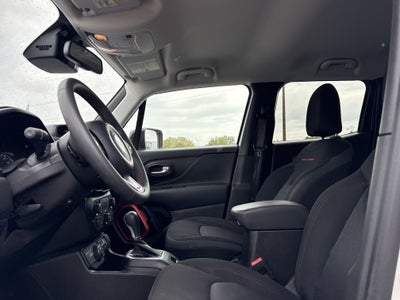 2023 Jeep Renegade Trailhawk