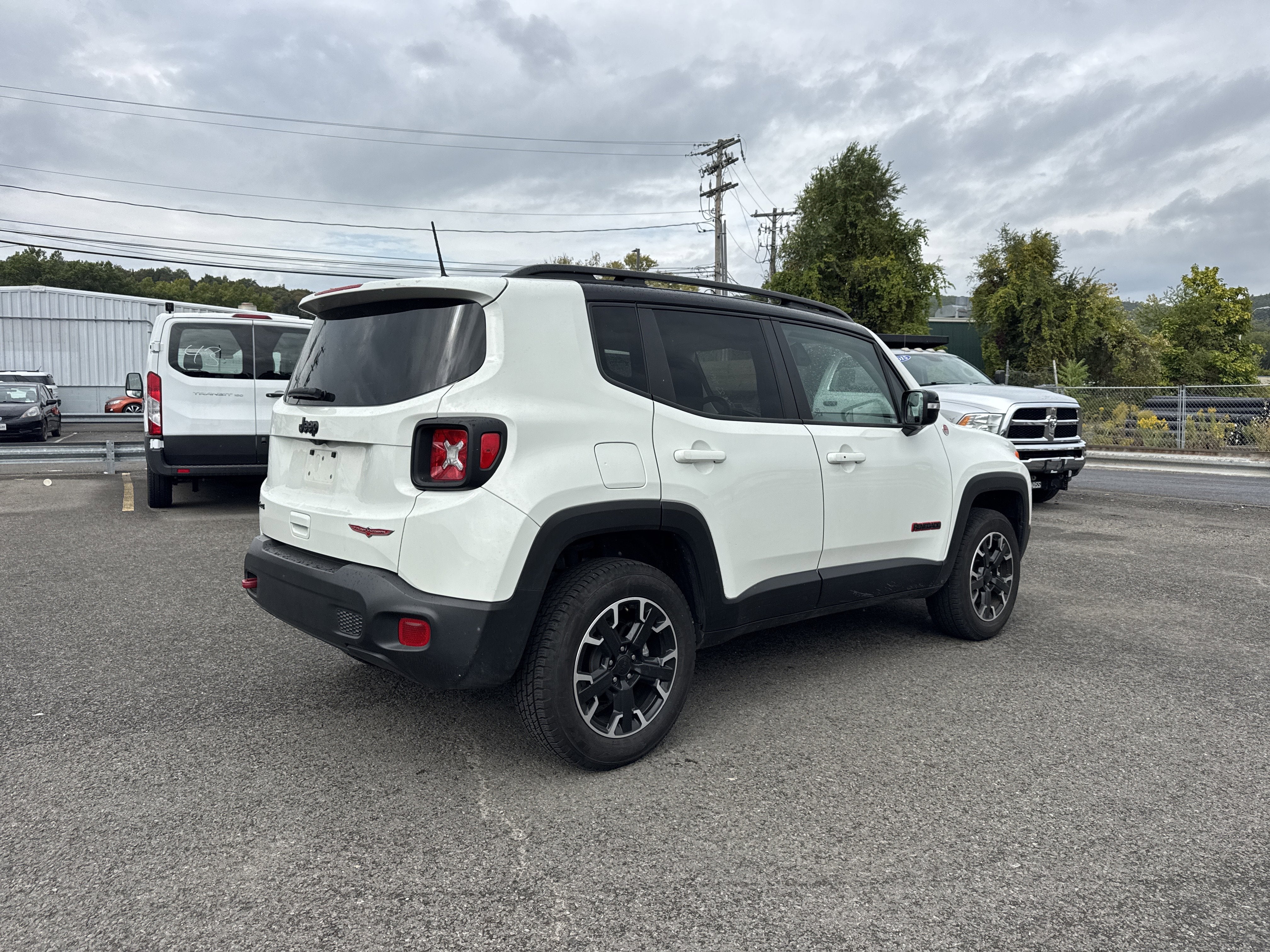 2023 Jeep Renegade Trailhawk