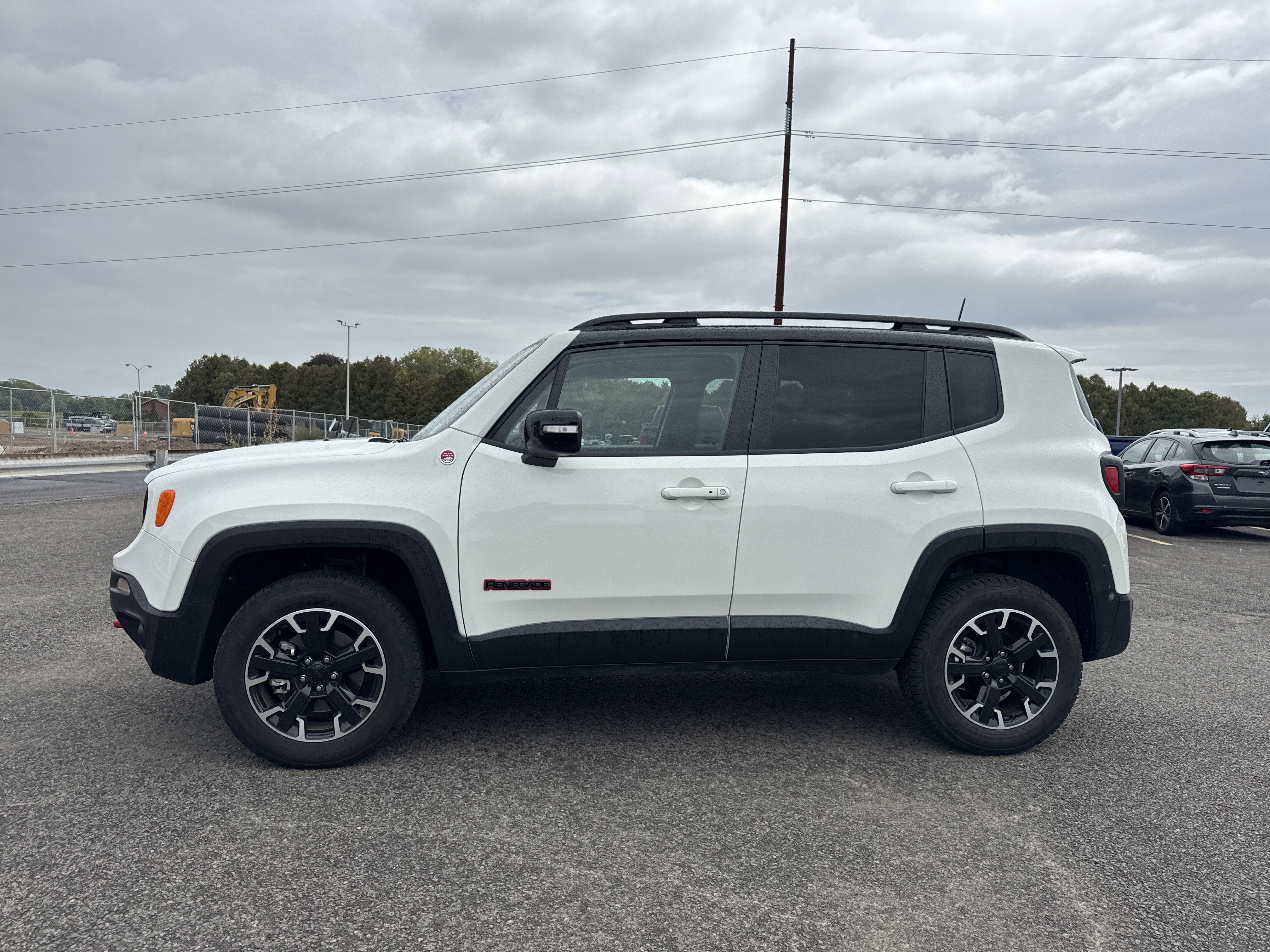 2023 Jeep Renegade Trailhawk