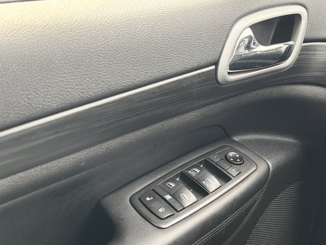 2019 Jeep Grand Cherokee Laredo E