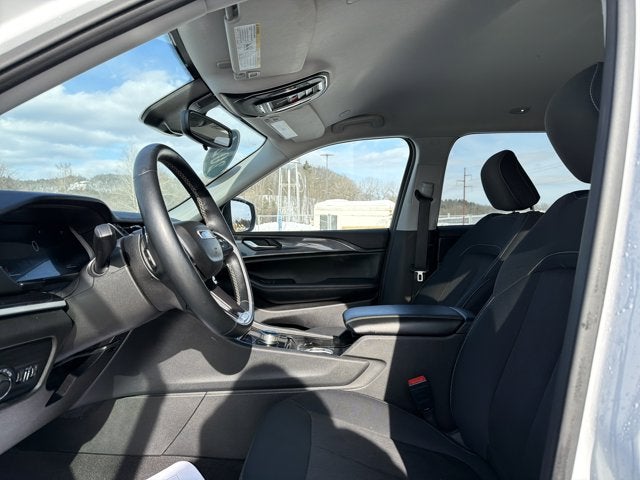 2021 Jeep Grand Cherokee L Laredo