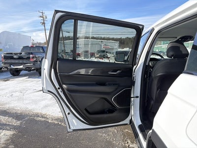 2021 Jeep Grand Cherokee L Laredo