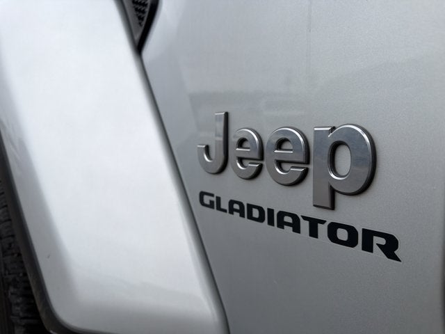 2022 Jeep Gladiator Overland