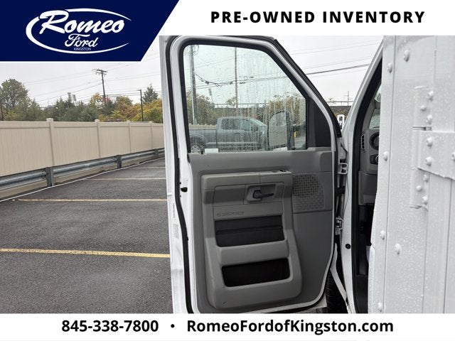 2024 Ford E-350SD Base Cutaway