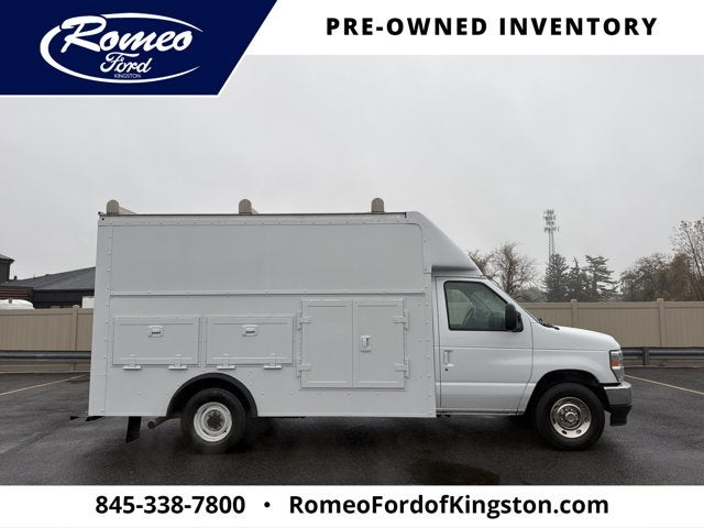2024 Ford E-350SD Base Cutaway