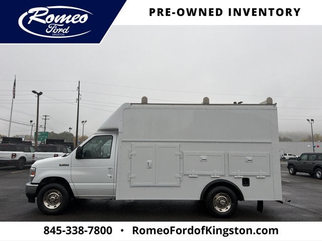 2024 Ford E-350SD Base Cutaway