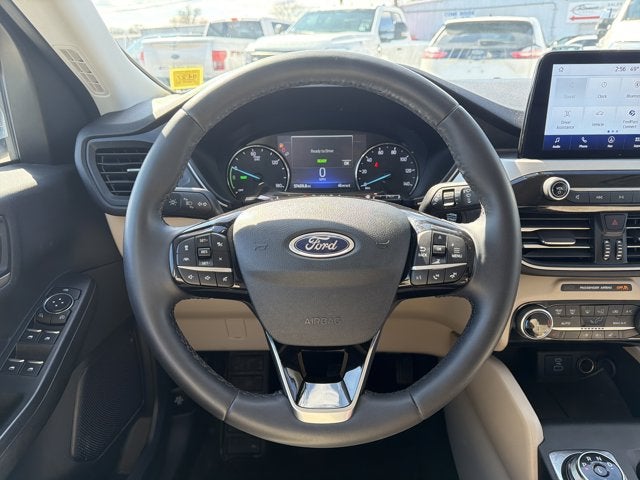 2022 Ford Escape Hybrid SE