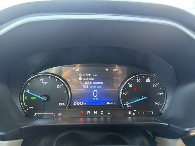 2022 Ford Escape Hybrid SE