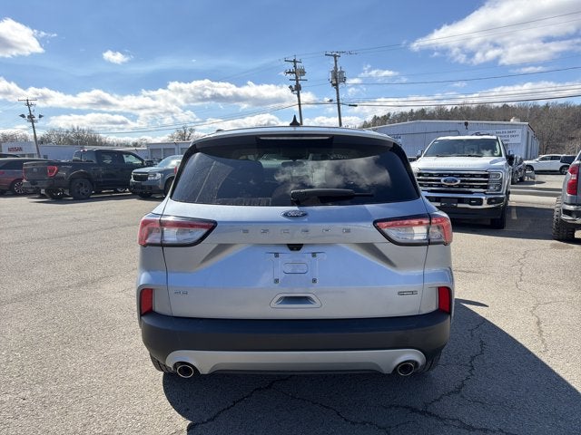 2022 Ford Escape Hybrid SE