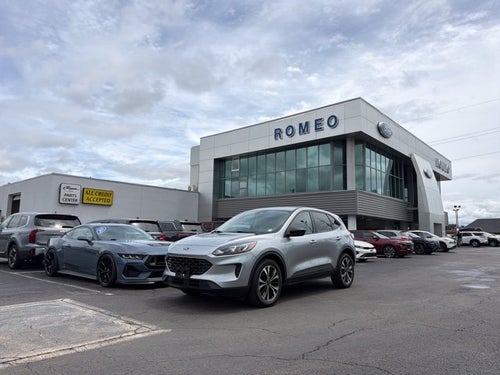 2022 Ford Escape SE