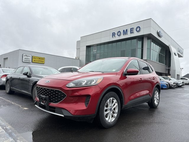 2020 Ford Escape SE