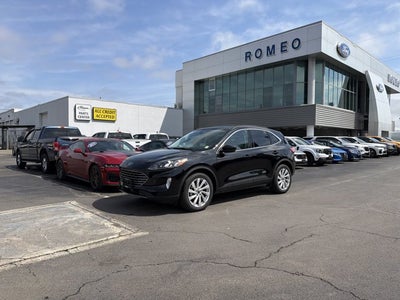 2022 Ford Escape Titanium