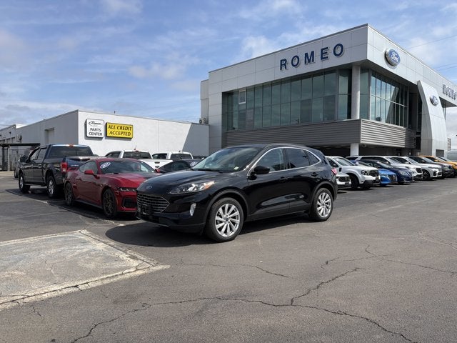 2022 Ford Escape Titanium