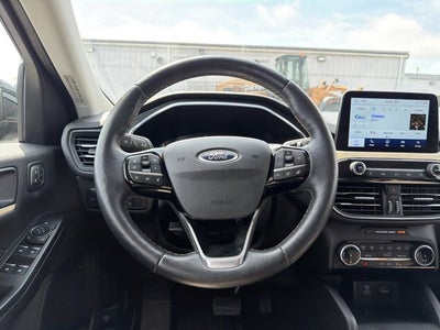 2022 Ford Escape Titanium