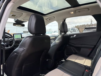 2022 Ford Escape Titanium