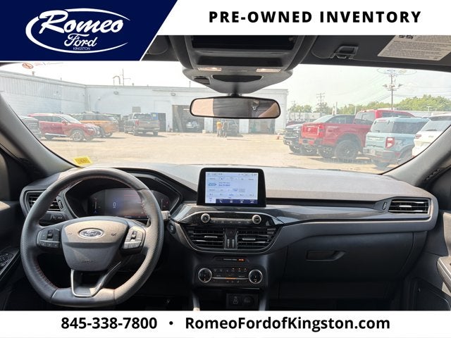 2025 Ford Escape ST-Line Select
