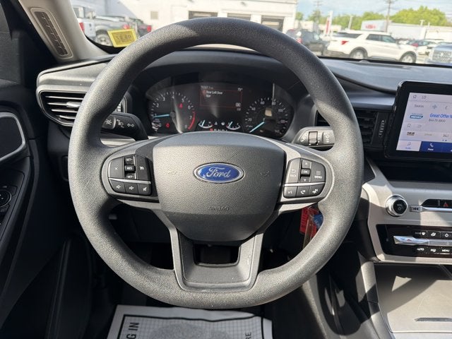 2022 Ford Explorer Base