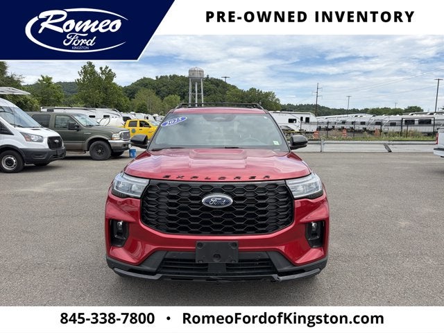 2025 Ford Explorer ST-Line