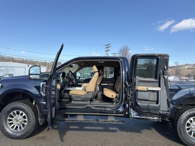 2022 Ford F-250SD Lariat