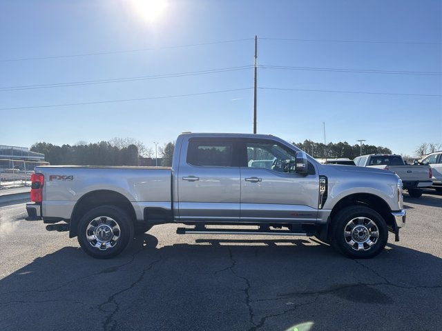 2024 Ford F-250SD Lariat