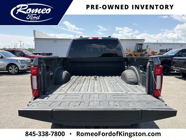 2022 Ford F-350SD Lariat