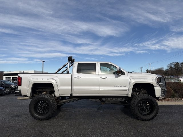 2019 GMC Sierra 2500HD Denali