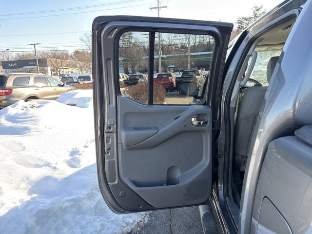2021 Nissan Frontier SV