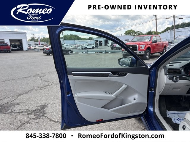 2017 Volkswagen Passat 1.8T SE