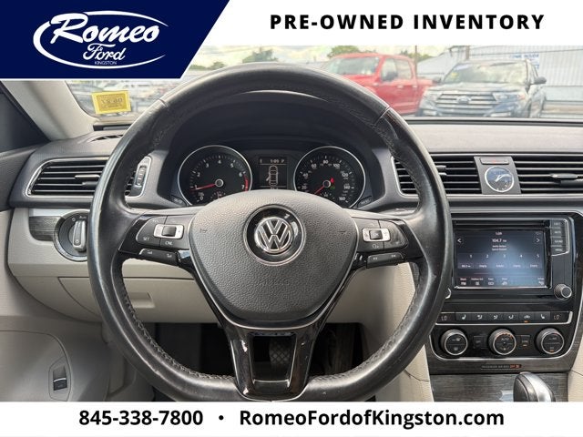 2017 Volkswagen Passat 1.8T SE
