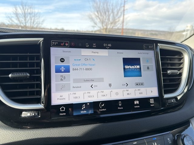 2023 Chrysler Pacifica Touring L