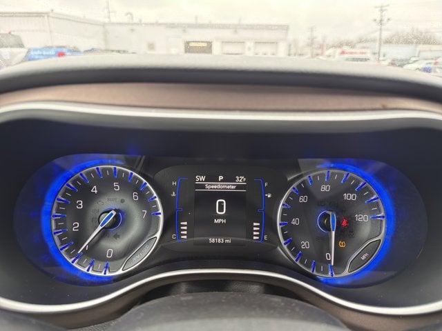 2023 Chrysler Voyager LX