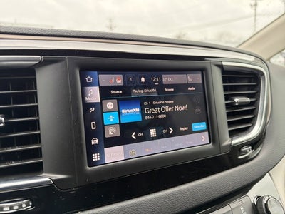 2023 Chrysler Voyager LX