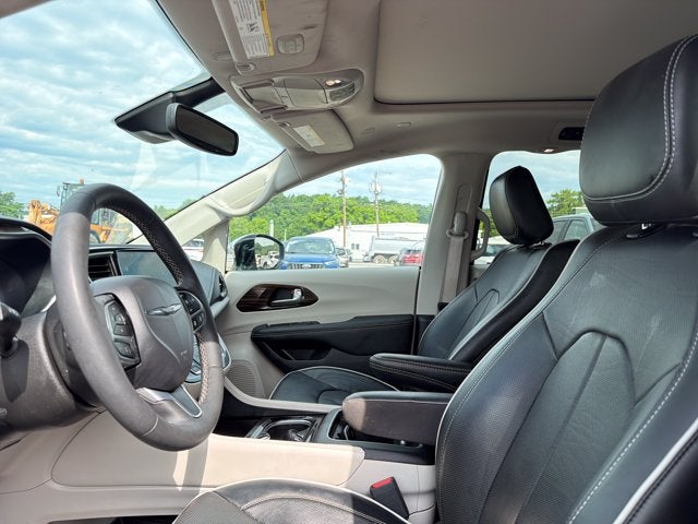 2023 Chrysler Pacifica Hybrid Limited