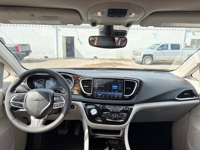 2023 Chrysler Pacifica Hybrid Limited