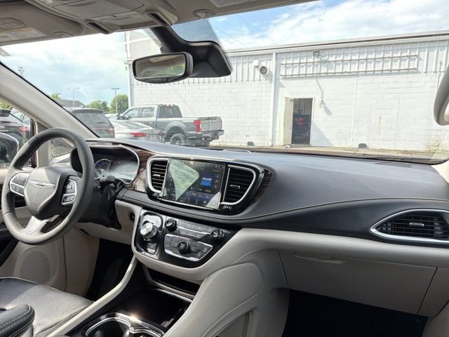 2023 Chrysler Pacifica Hybrid Limited
