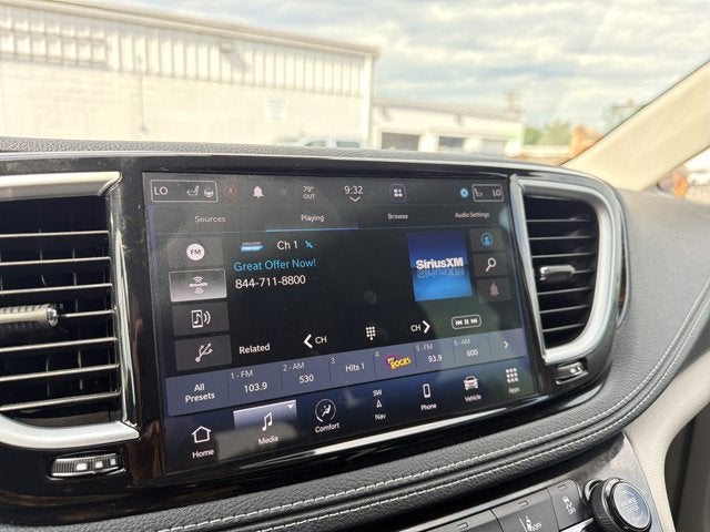 2023 Chrysler Pacifica Hybrid Limited