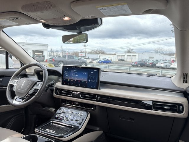 2023 Lincoln Nautilus Standard