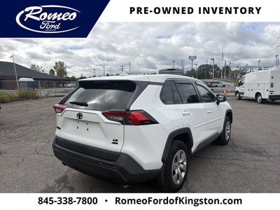 2022 Toyota RAV4 LE