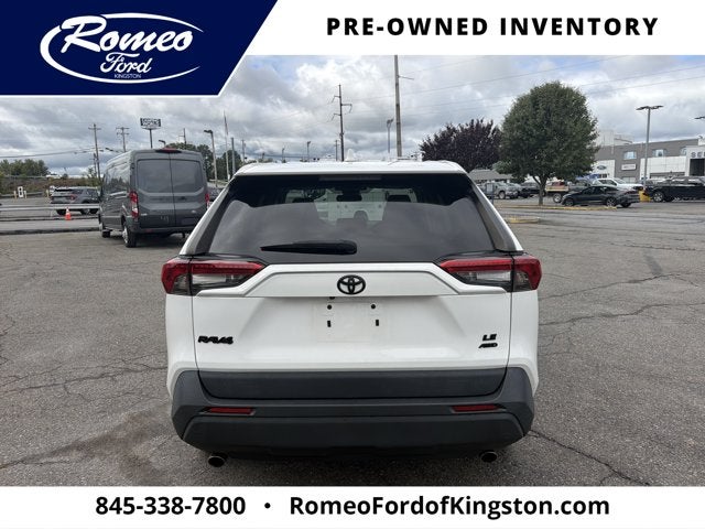 2022 Toyota RAV4 LE