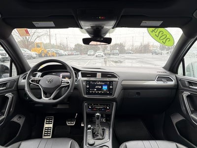 2024 Volkswagen Tiguan 2.0T SE R-Line Black
